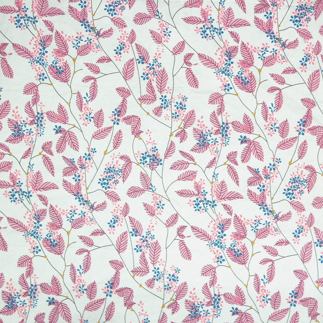 Floral 210 TC Fitted Bedsheet - Magenta - Braviadecor