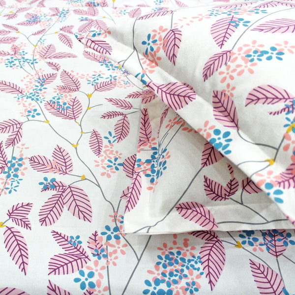 Floral 210 TC Fitted Bedsheet - Magenta - Braviadecor