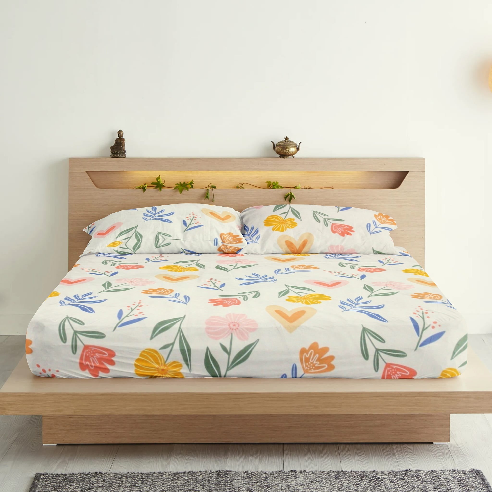 Floral 210 TC Fitted Bedsheet - Multicolor BRAVIA