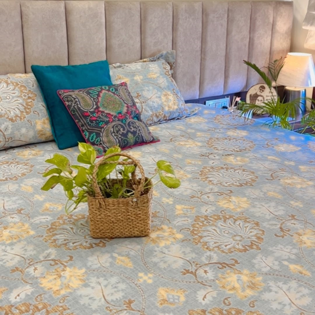 Floral 210 TC Fitted Bedsheet - Blue - Braviadecor