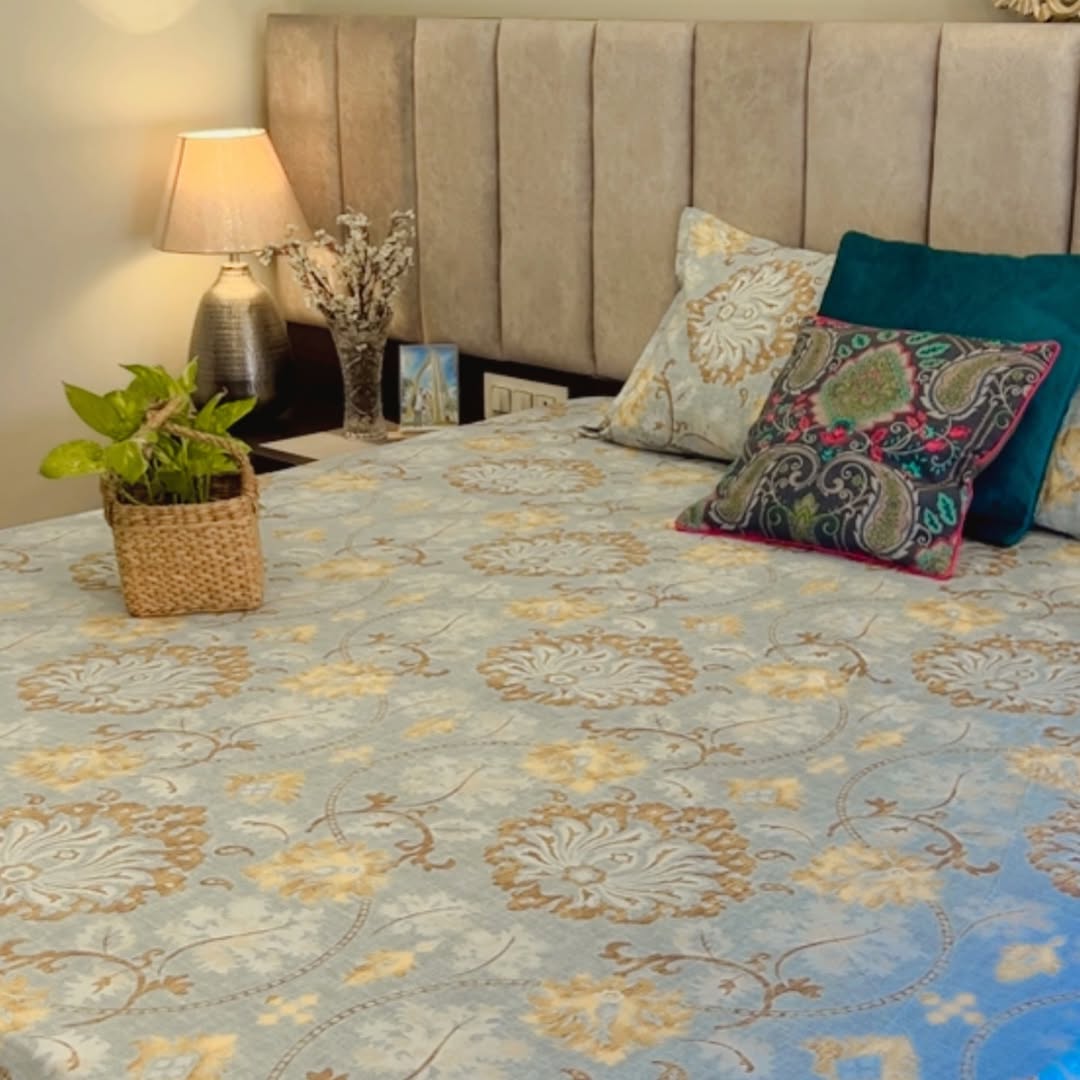 Floral 210 TC Fitted Bedsheet - Blue - Braviadecor