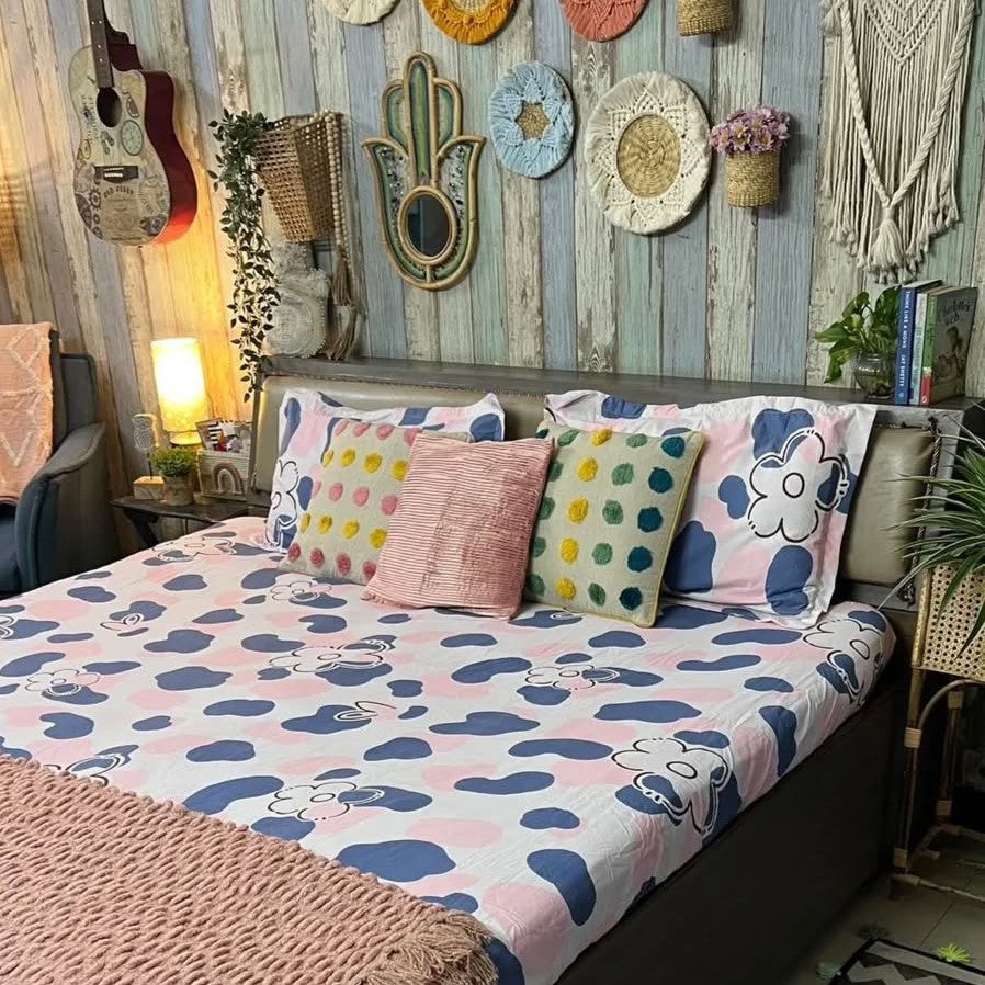 Floral 210 TC Fitted Bedsheet - Magenta - Braviadecor